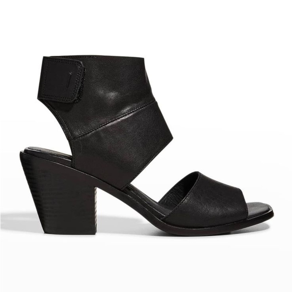 NWT Eileen Fisher black leather heeled sandal